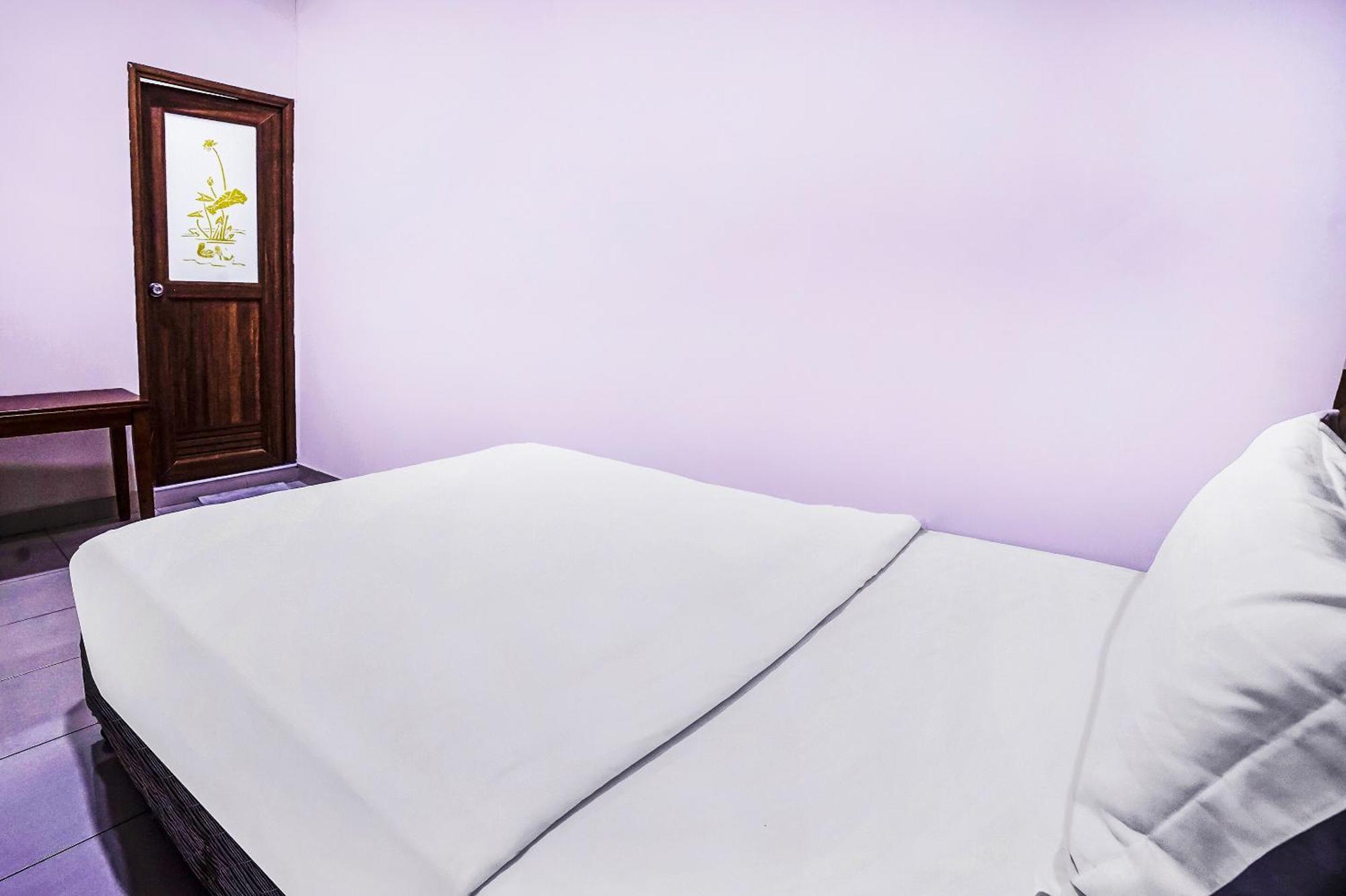 Hotel Night Queen Salak Tinggi سيبانغ المظهر الخارجي الصورة