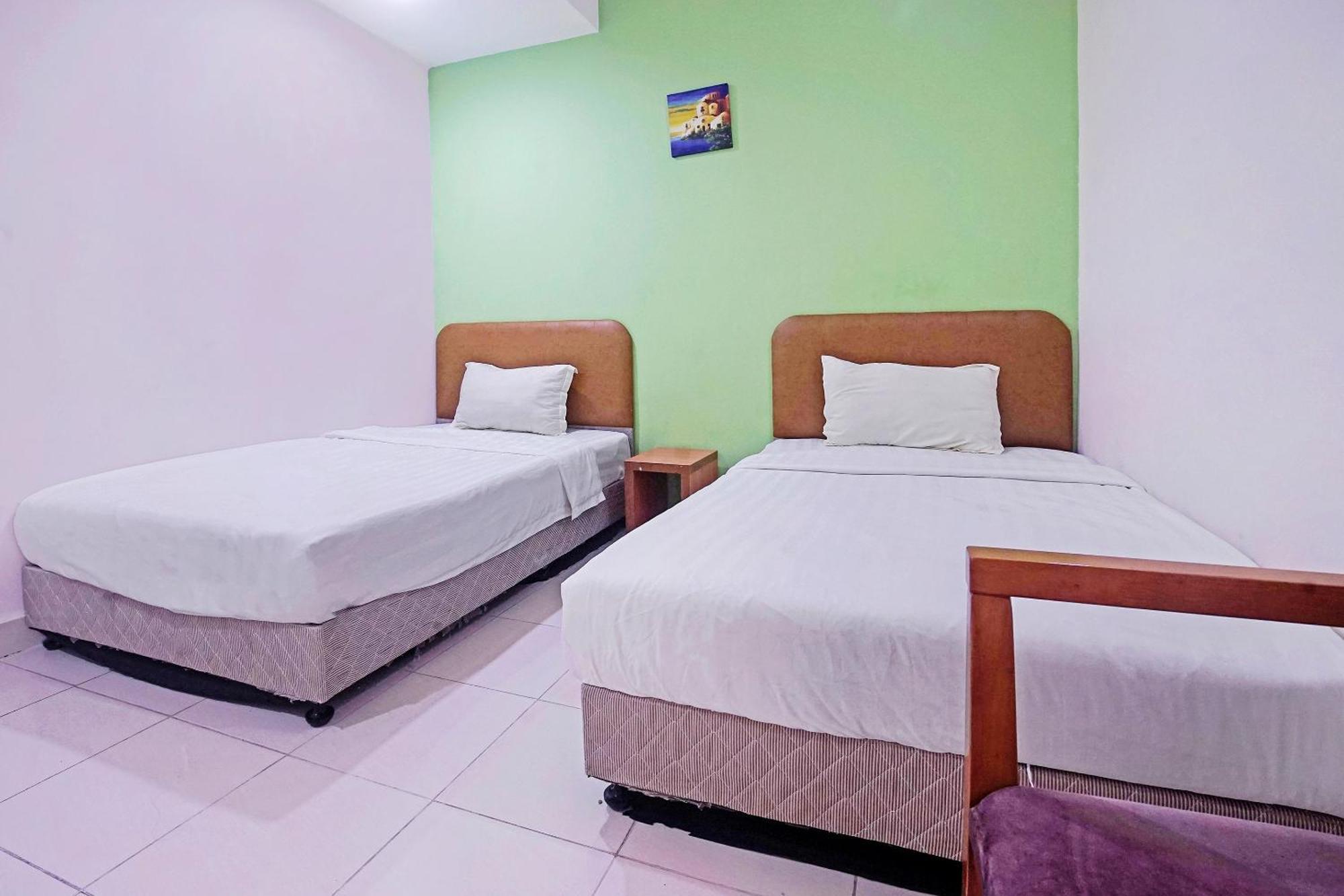 Hotel Night Queen Salak Tinggi سيبانغ المظهر الخارجي الصورة